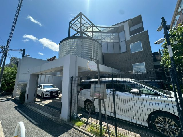 芦屋市船戸町の賃貸マンションの外観