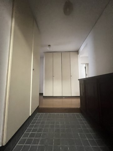 ハイツ仏天垣の玄関