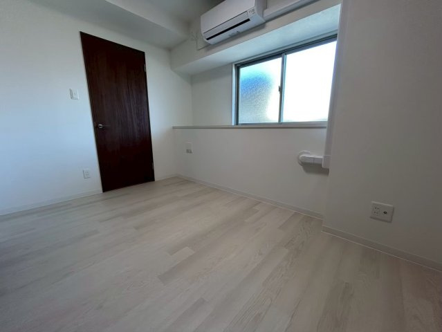 西宮市上甲子園４丁目の賃貸マンションの居間・リビング