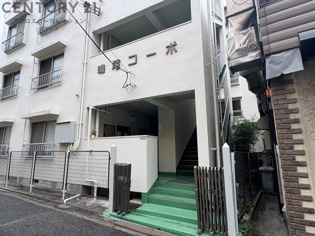 鳴尾コーポのエントランス