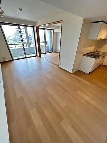 芦屋市大桝町の賃貸マンションの居間・リビング