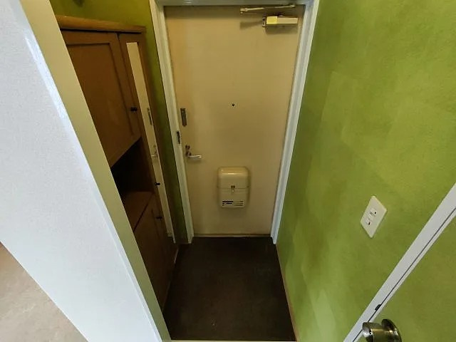 神戸市中央区筒井町３丁目の賃貸マンションの玄関