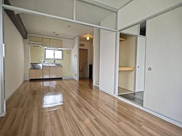 神戸市東灘区御影中町７丁目の賃貸マンションの居間・リビング