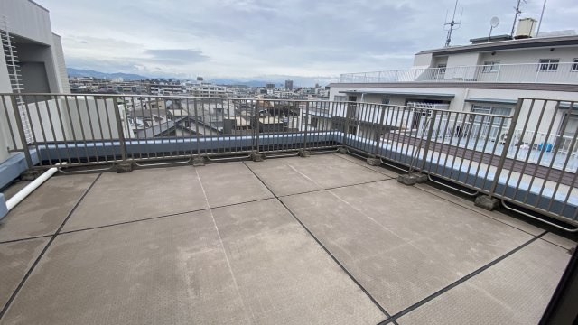 西宮市甲子園口４丁目の賃貸マンションのバルコニー