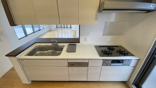 西宮市甲子園口４丁目の賃貸マンションのキッチン