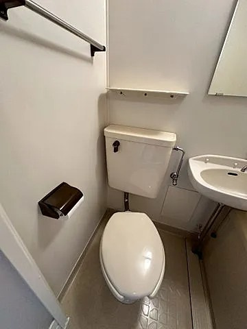 神戸市東灘区本庄町１丁目の賃貸マンションのトイレ