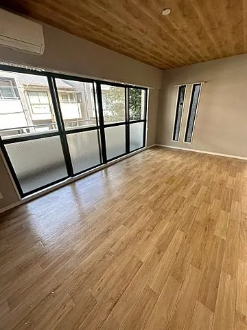 神戸市東灘区本庄町１丁目の賃貸マンションの居間・リビング