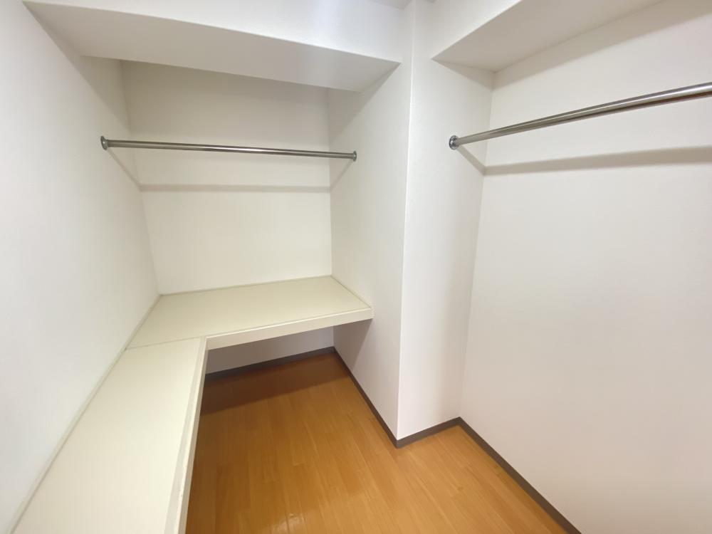 芦屋市津知町の賃貸マンションの収納