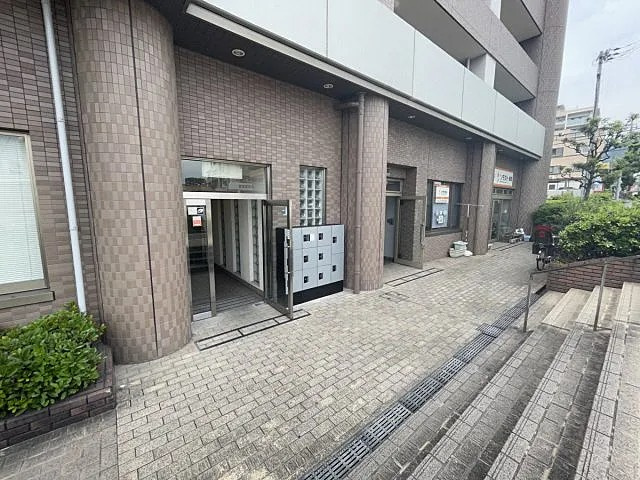 摩耶コート壱番館のエントランス
