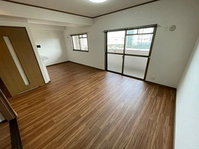 摩耶コート壱番館の居間・リビング