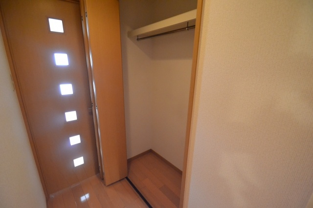 神戸市中央区元町通５丁目の賃貸マンションの収納