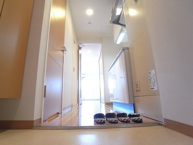アドバンス三宮3リンクスの玄関