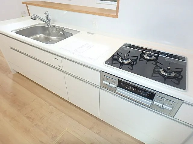 神戸市東灘区御影石町２丁目の一戸建てのキッチン