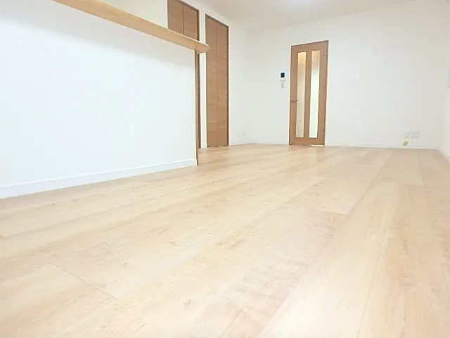神戸市東灘区御影石町２丁目の一戸建ての居間・リビング