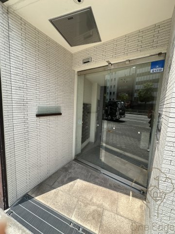 マジェスティ天満橋のエントランス