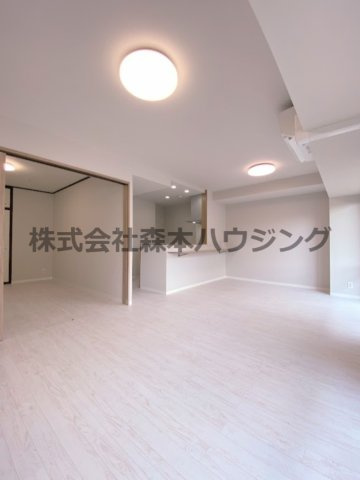 【居間・リビング】 | 　PHOENIX COURT 交野Ⅰ | おしゃれなリビングです