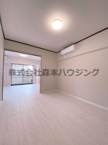 【洋室】 | 　PHOENIX COURT 交野Ⅰ | ゆったりした洋室です