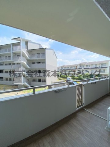 【展望】 | 　PHOENIX COURT 交野Ⅰ | 室内からの眺望です