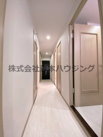【内装】 | 　PHOENIX COURT 交野Ⅰ | 明るい色調の室内です