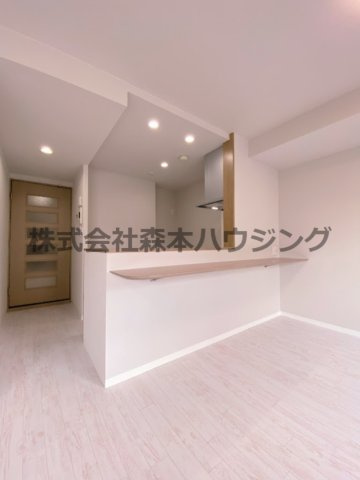 【内装】 | 　PHOENIX COURT 交野Ⅰ | 使いやすいカウンターキッチンです