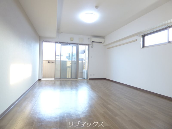 【寝室】