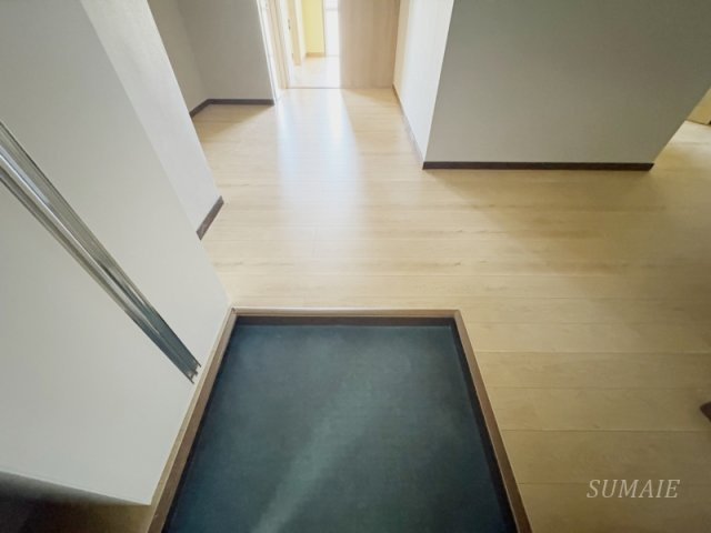 タウンハイツ亀有2号棟の玄関
