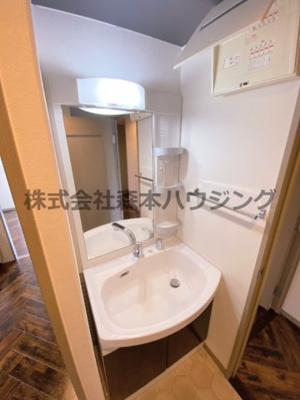 【独立洗面台】 | 　PHOENIX COURT 交野Ⅰ | 朝の身支度には欠かせない独立洗面化粧台