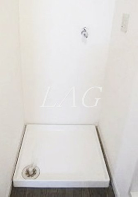 【設備】 | メイプル北沢 | 洗濯機置場です。