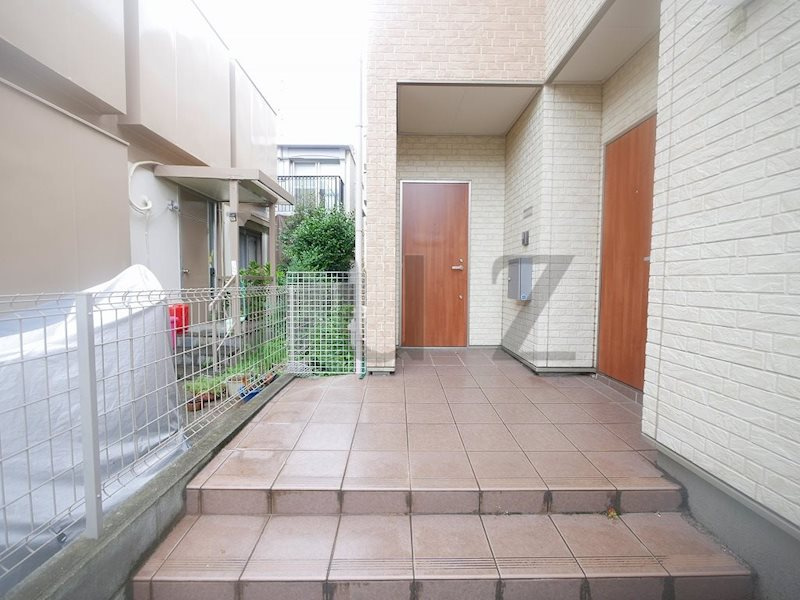 メゾンド若芽のエントランス|綺麗なエントランスです！