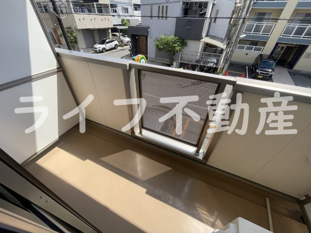 ミッドウエスト小阪のバルコニー|広々としたバルコニーです
