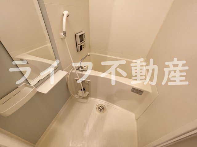 ミッドウエスト小阪の浴室|コンパクトで使いやすいお風呂です