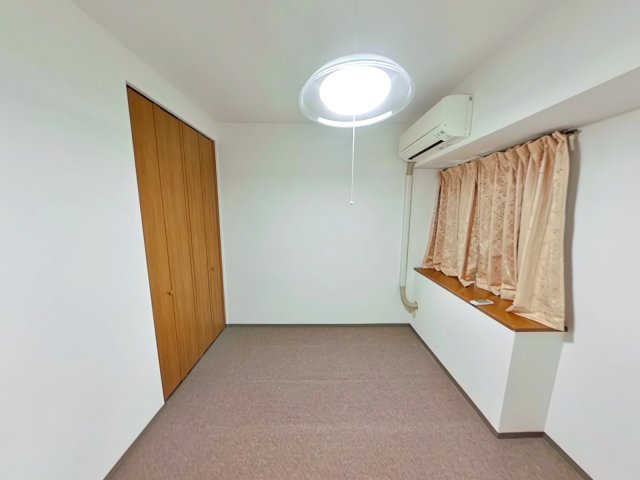 ファミールタワープラザ岡山イーストタワーの洋室