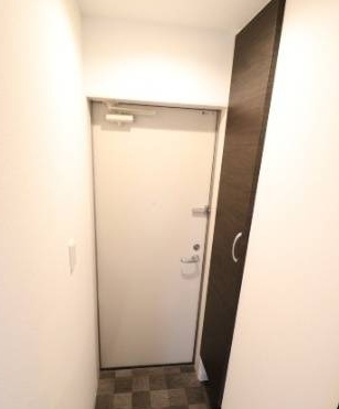 ポルトボヌールの玄関
