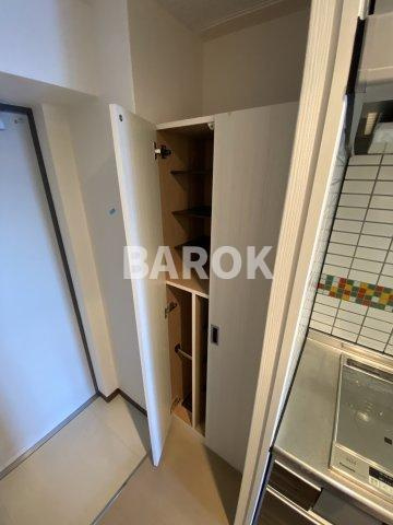 福岡市博多区堅粕４丁目の賃貸マンションの玄関