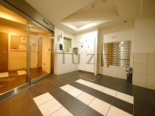 ラシード東神奈川駅前のエントランス|高級感漂うエントランス！