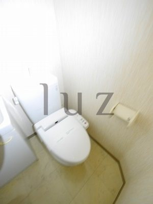 ラシード東神奈川駅前のトイレ|ウォシュレット付きトイレ完備です！