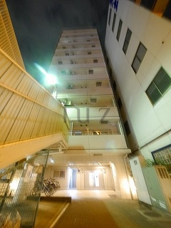 ラシード東神奈川駅前の外観