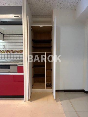 ORIENT BLD No.105の玄関