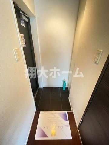 レジディア月島Ⅲの玄関
