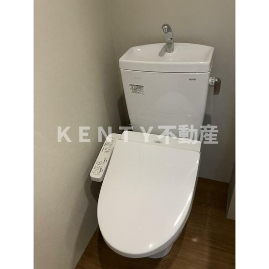 【トイレ】 | LEGALAND不動前ANNEX | 落ち着いた色調のトイレです