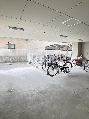 グランピア関目の駐車場