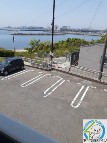 シエラメールの駐車場