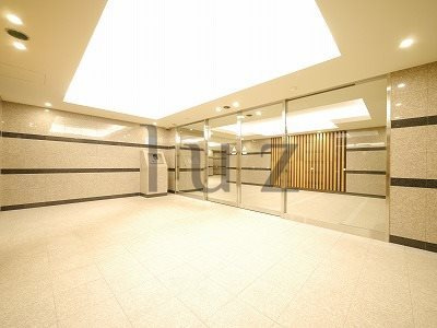 ザパークハウス横浜大口のエントランス