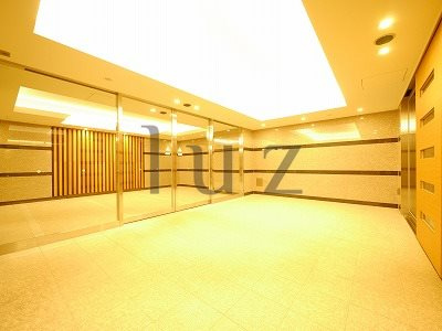 ザパークハウス横浜大口のエントランス