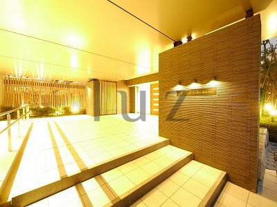 ザパークハウス横浜大口のエントランス