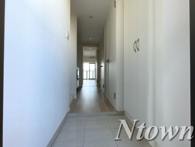 【玄関】 | アドバンス名古屋ワイノット | ゆったりとした玄関です