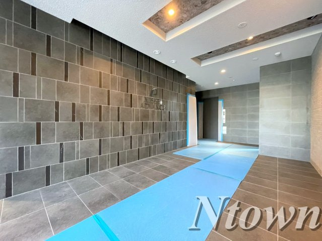 【ロビー】 | アドバンス名古屋ワイノット | 落ち着いたロビーです
