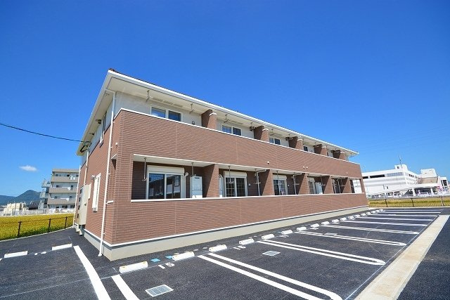 パストラル　レーンＣの駐車場|駐車場に車を止められます