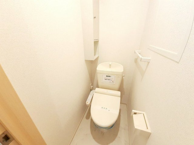 パストラル　レーンＣのトイレ|コンパクトで使いやすいトイレです