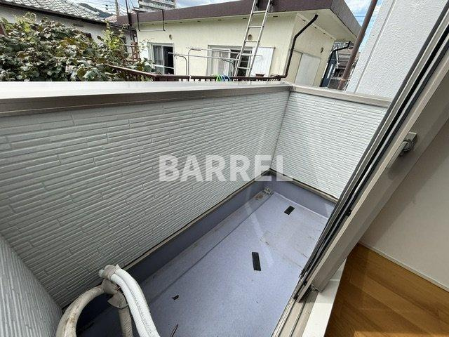 美園町戸建のバルコニー